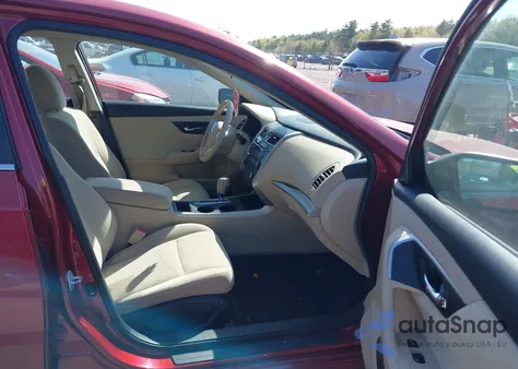 2015 Nissan Altima 2.5 S z USA, uszkodzony, nr VIN 1N4AL3AP6FC124960